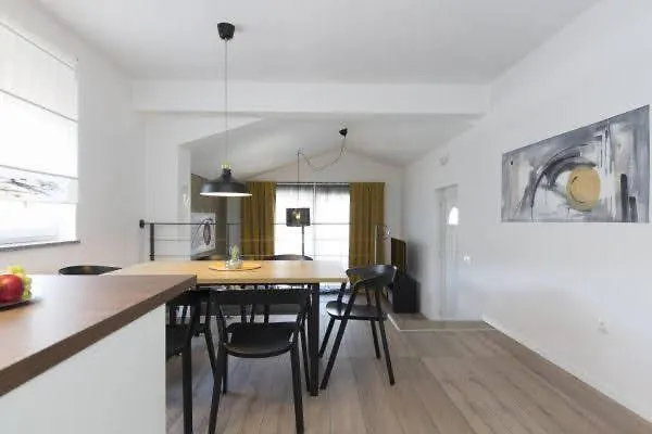 Dom wakacyjny Willa Haus Simuni Kršan Chorwacja
